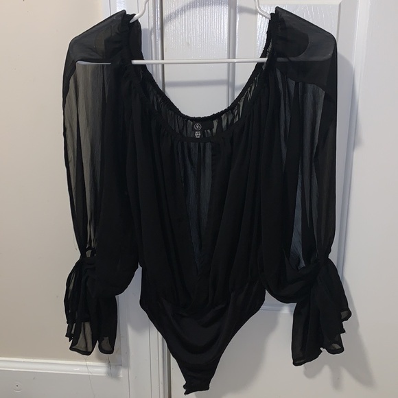 Missguided sheer long sleeve bodysuit - Picture 1 of 4